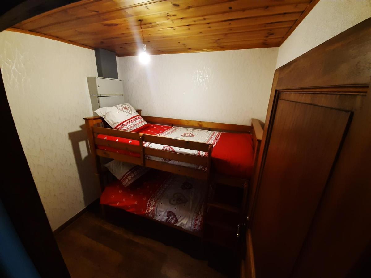 8 Personnes, Spacieux Tout-Confort A アルベールヴィル エクステリア 写真
